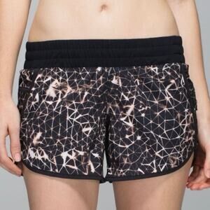 Lululemon Tracker Short Star Crushed Multi